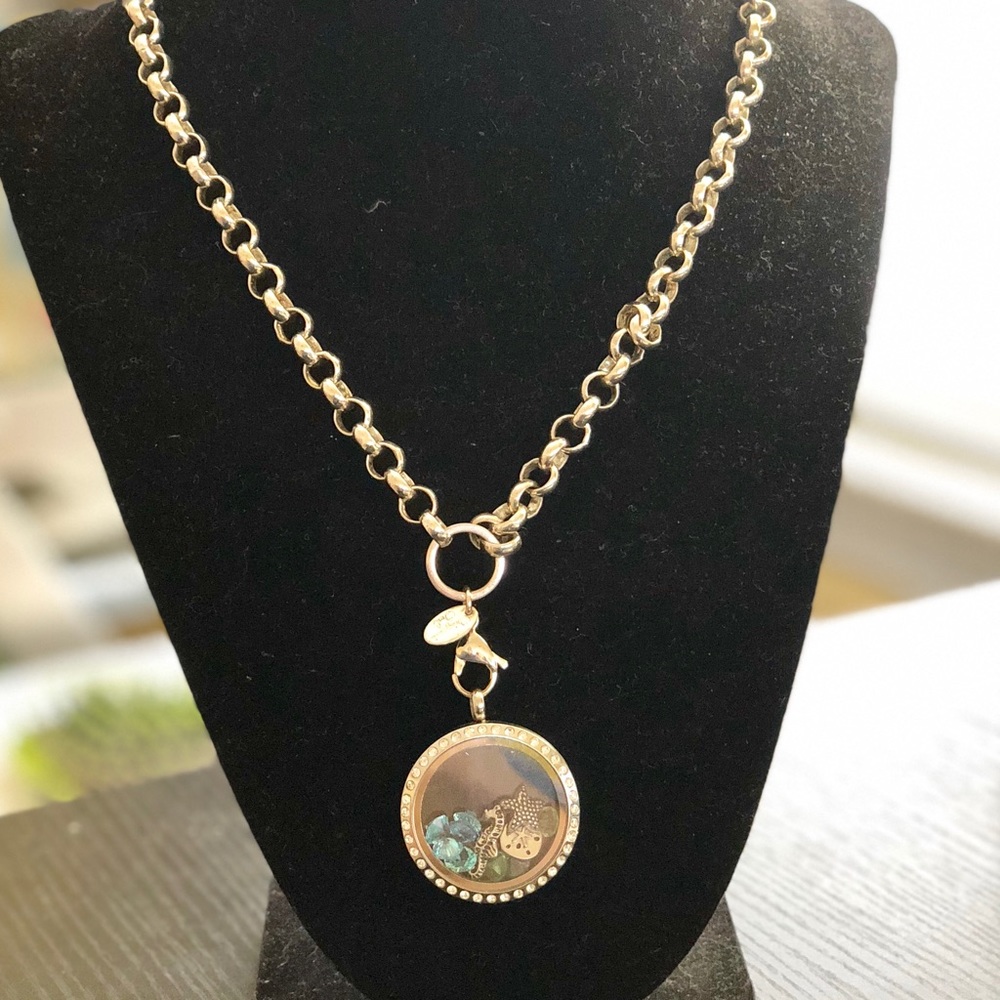 Origami Owl Necklace
